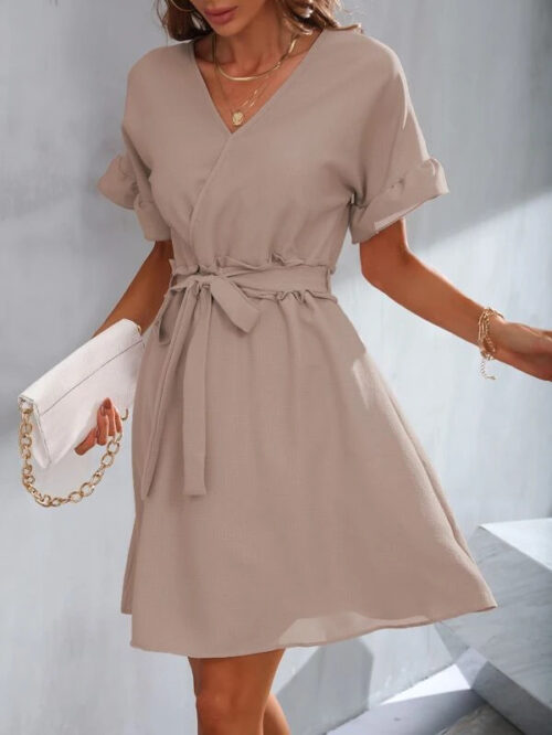 lady short sleeve dress