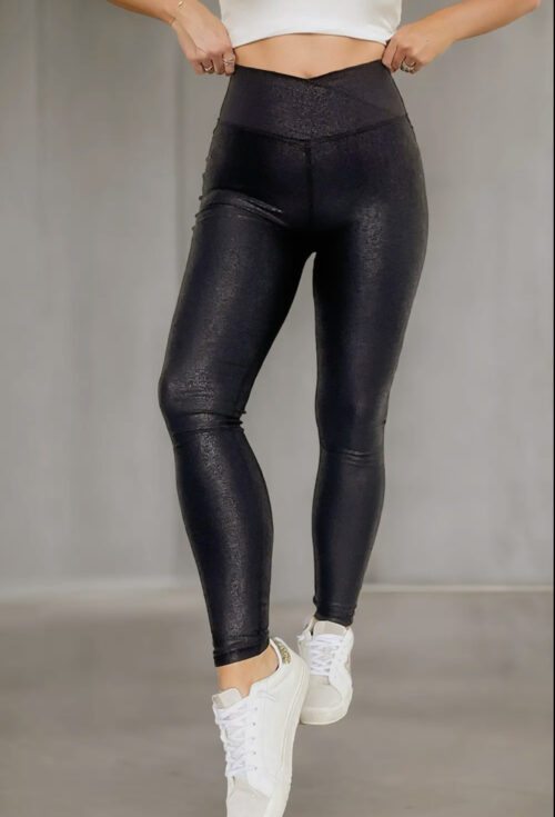 Crossed dip waist leather legging